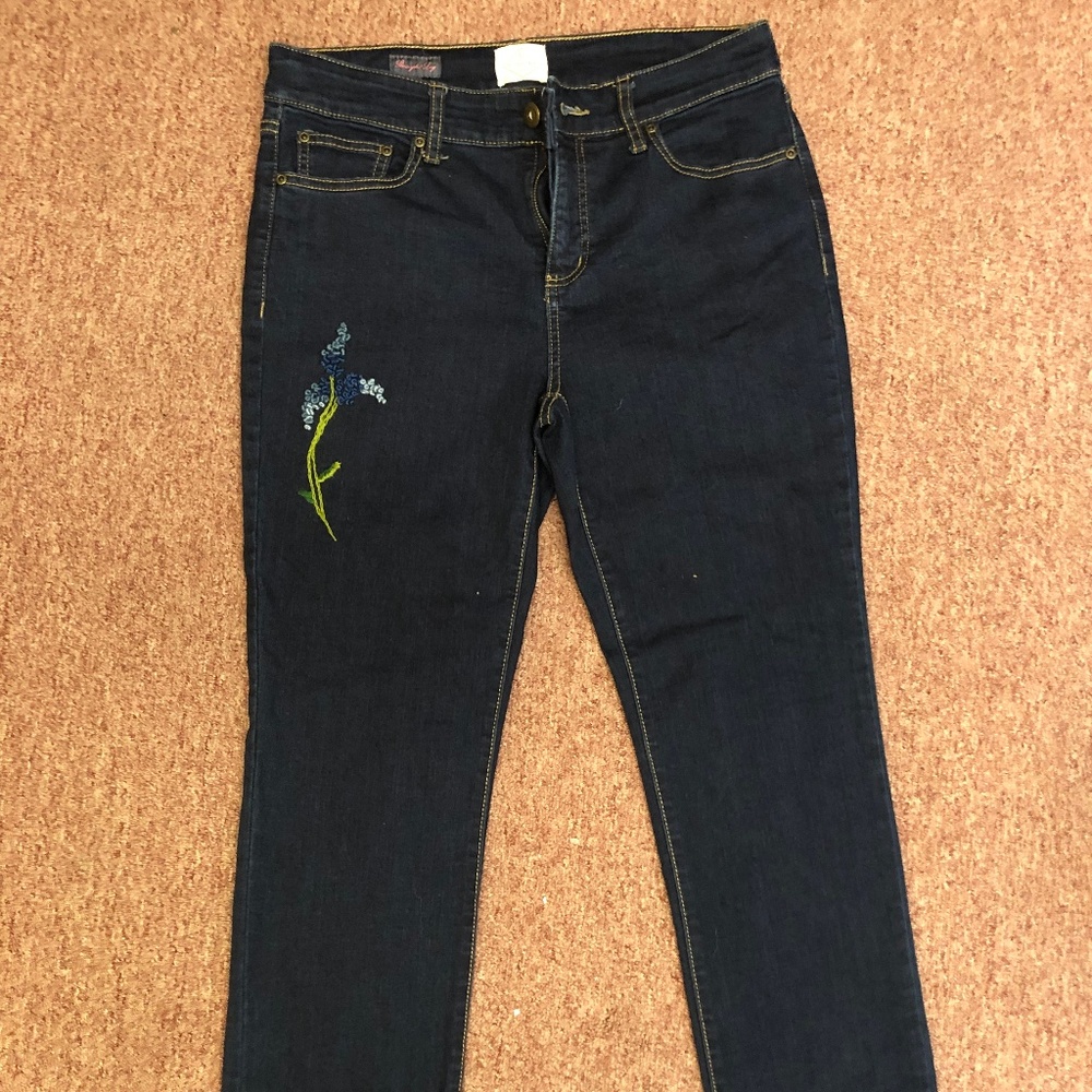 St. John's Bay jeans size 8
